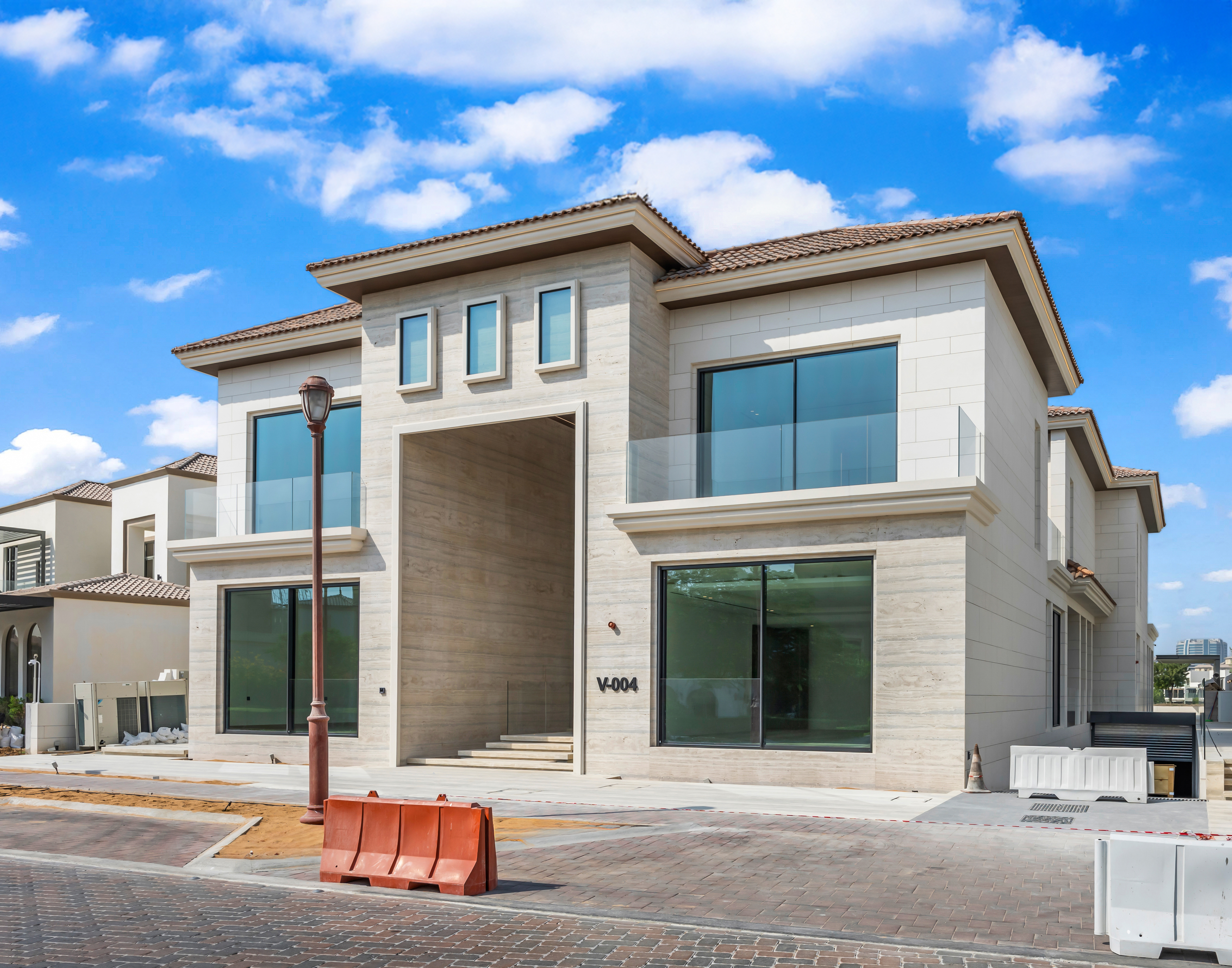 Jumeriah Golf Estate - V004